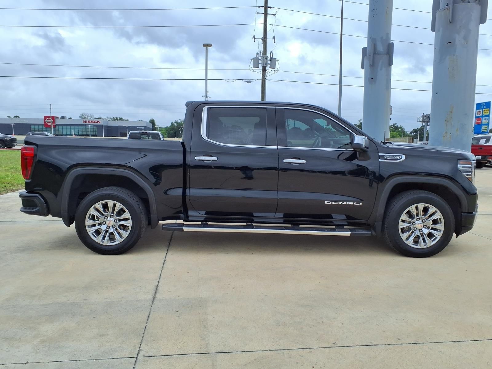 2022 GMC Sierra 1500 Denali - 4