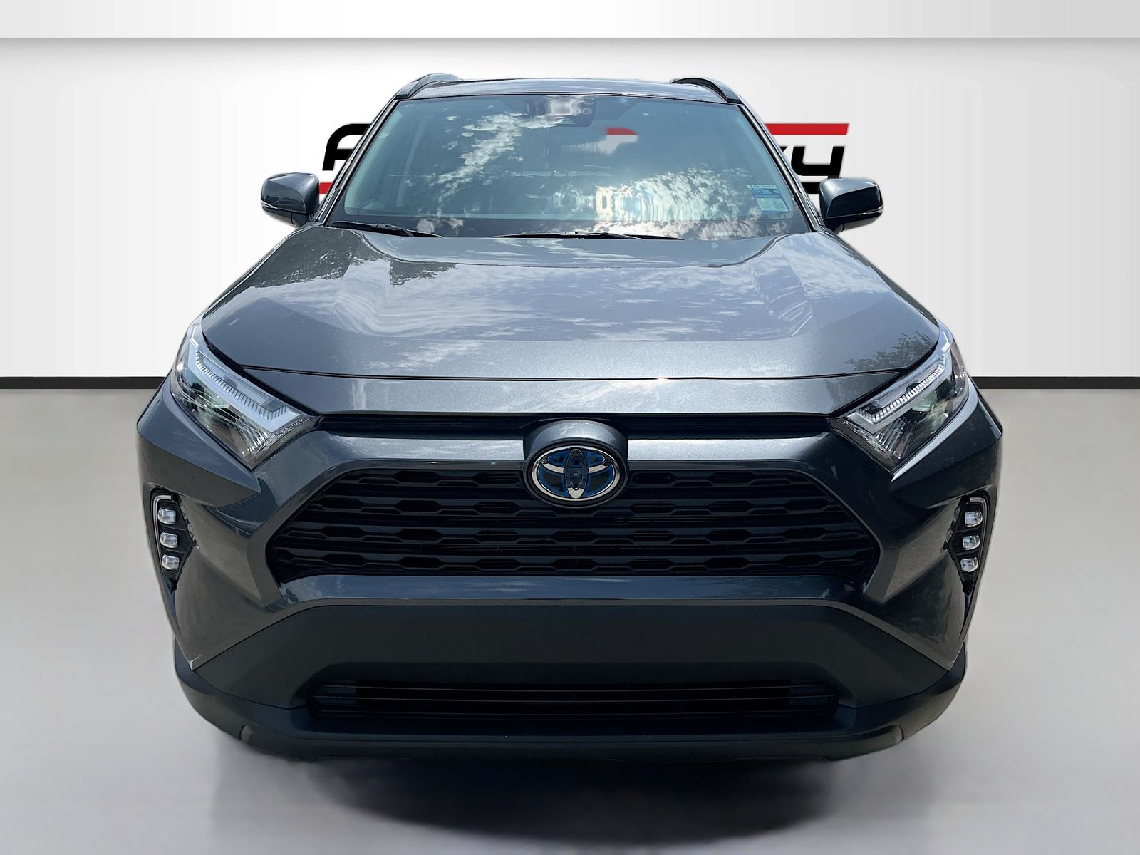 Used 2025 Gray Toyota XLE image 2