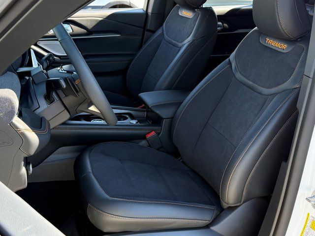 New 2026 Star White Metallic Tri-Coat Ford Tremor image 24
