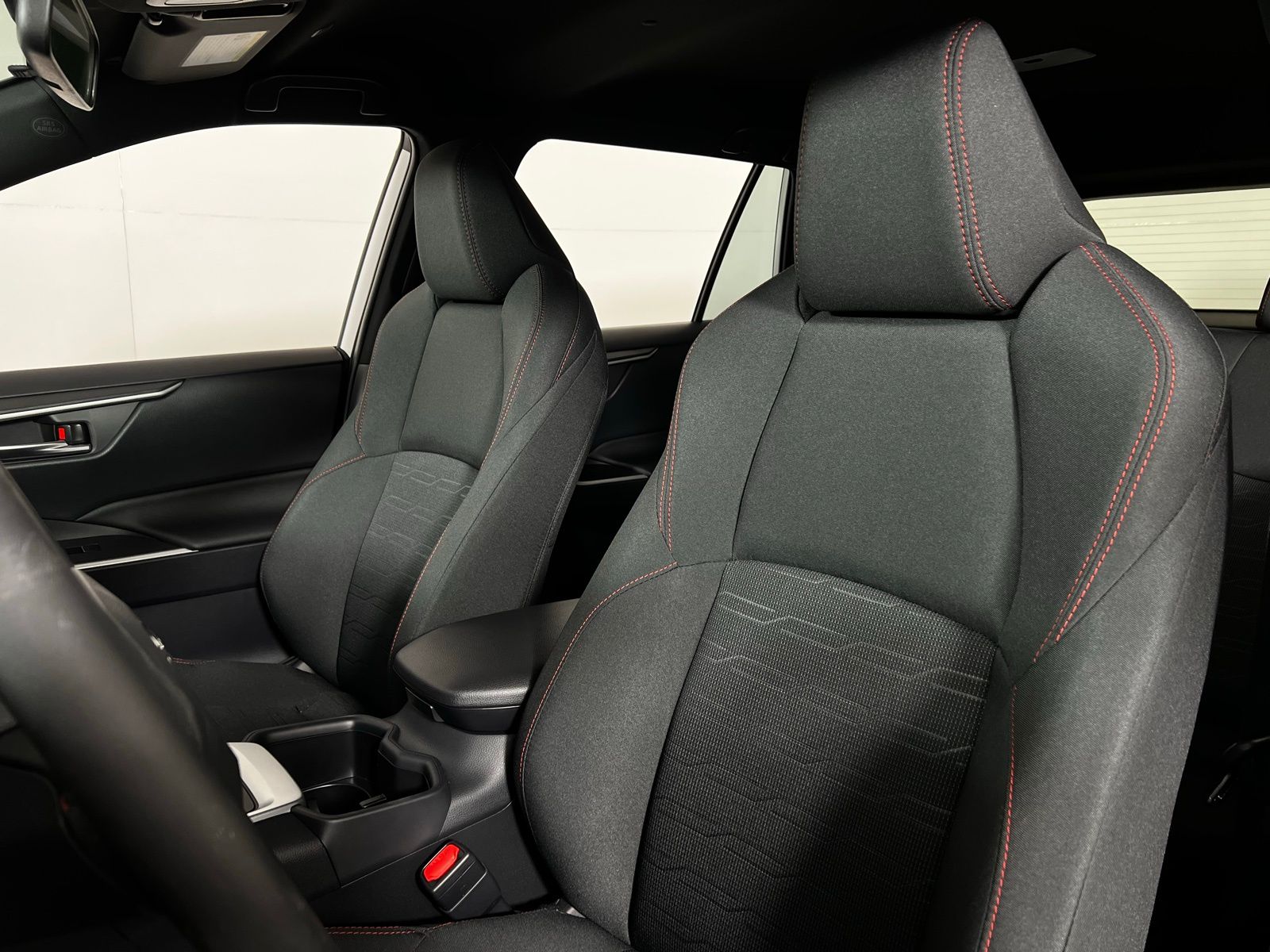 Thumbnail: 2025 Toyota RAV4 - 10