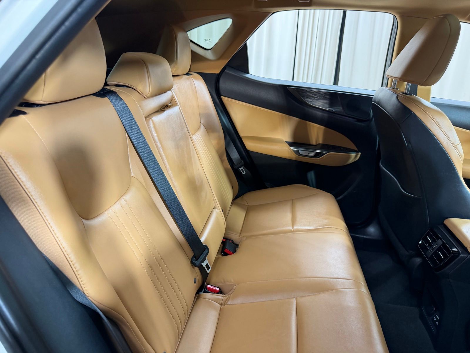 Used 2025 White Lexus 350h Premium image 47