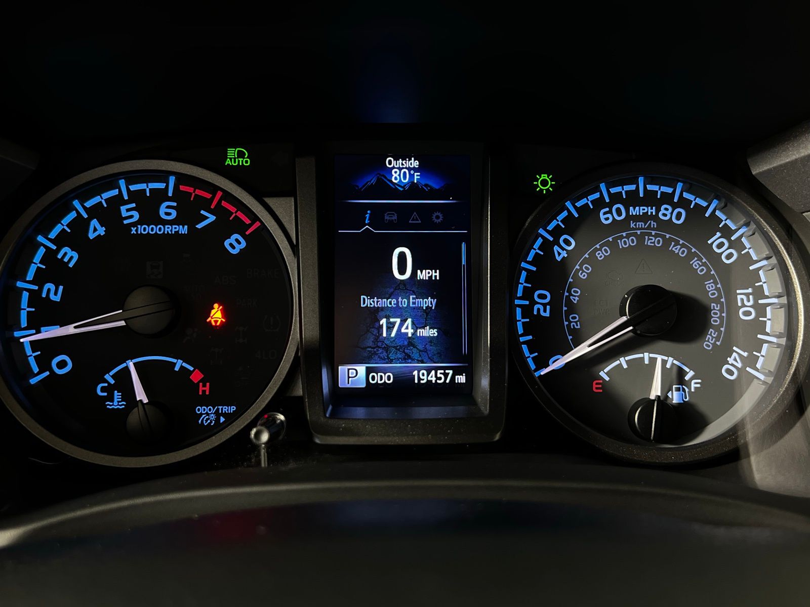 Thumbnail: 2023 Toyota Tacoma - 15