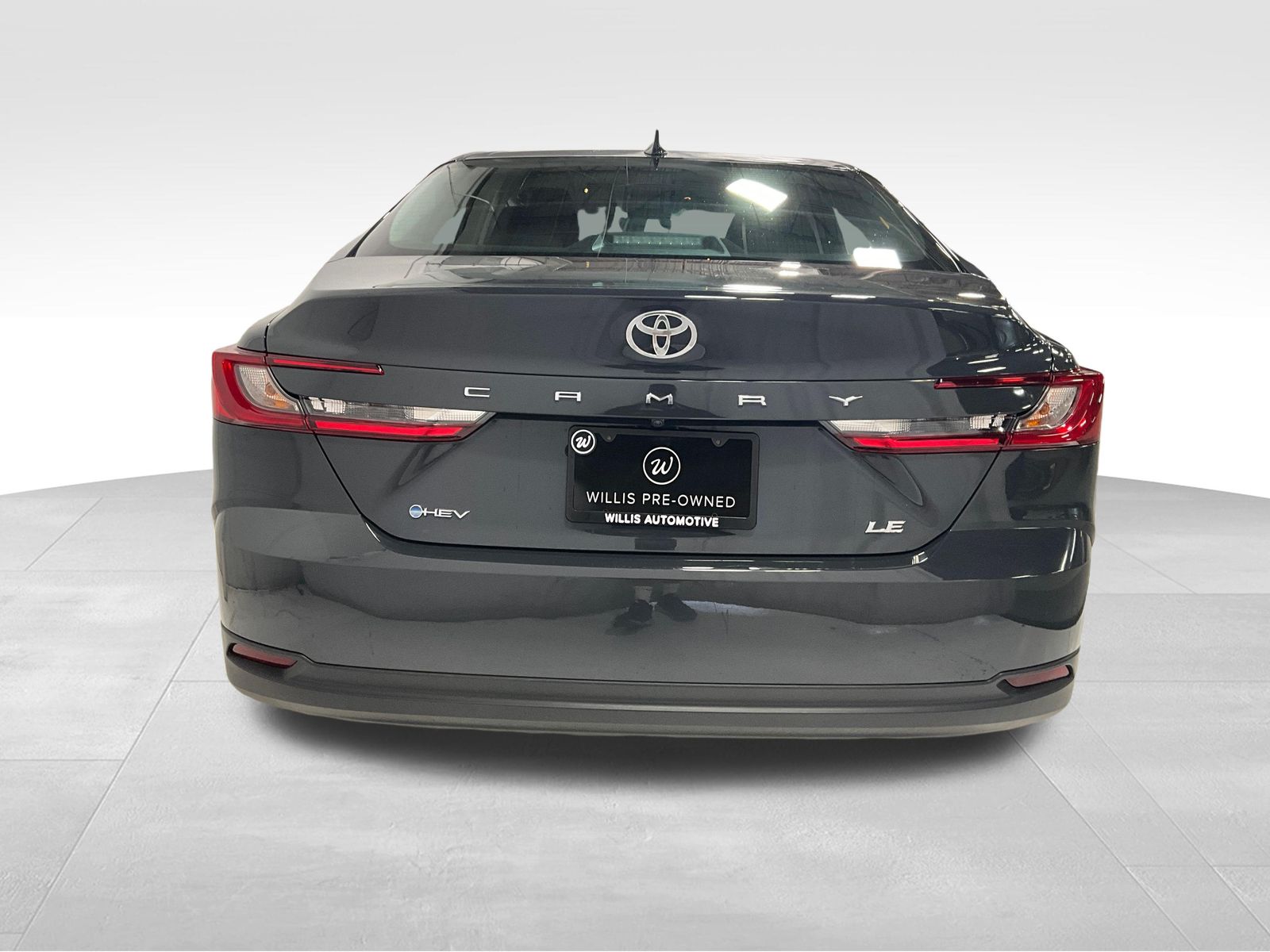 View vehicle photo 4