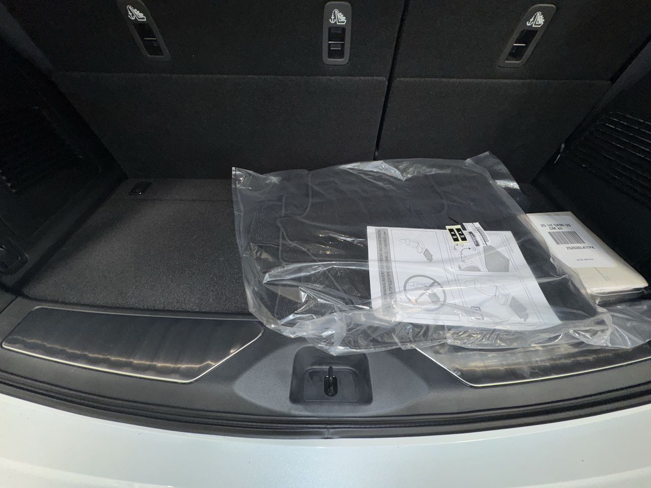 2025 Infiniti QX80 Sensory photo 29