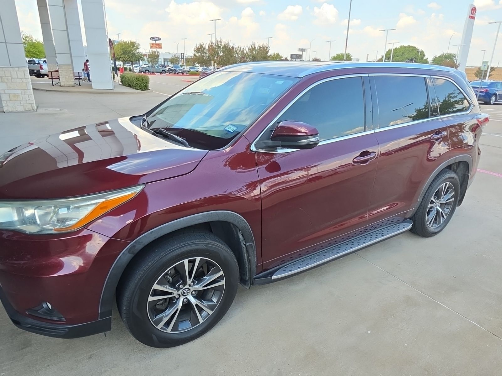 Red 2016 Toyota Highlander SUV / Crossover Front-Wheel Drive 6-Speed Automatic Overdrive