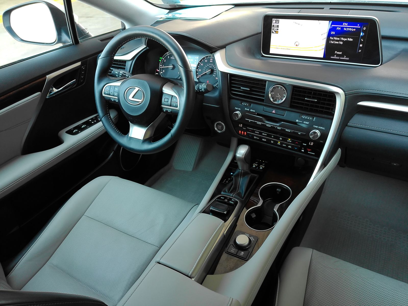 Used 2017 Silver Lexus 350 image 29