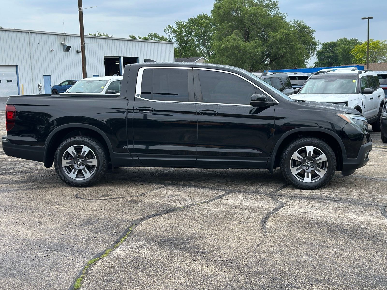 Vehicle Image 2