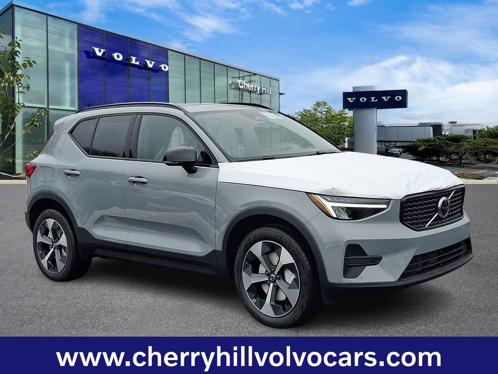 2026 Volvo XC40 B5 Core AWD