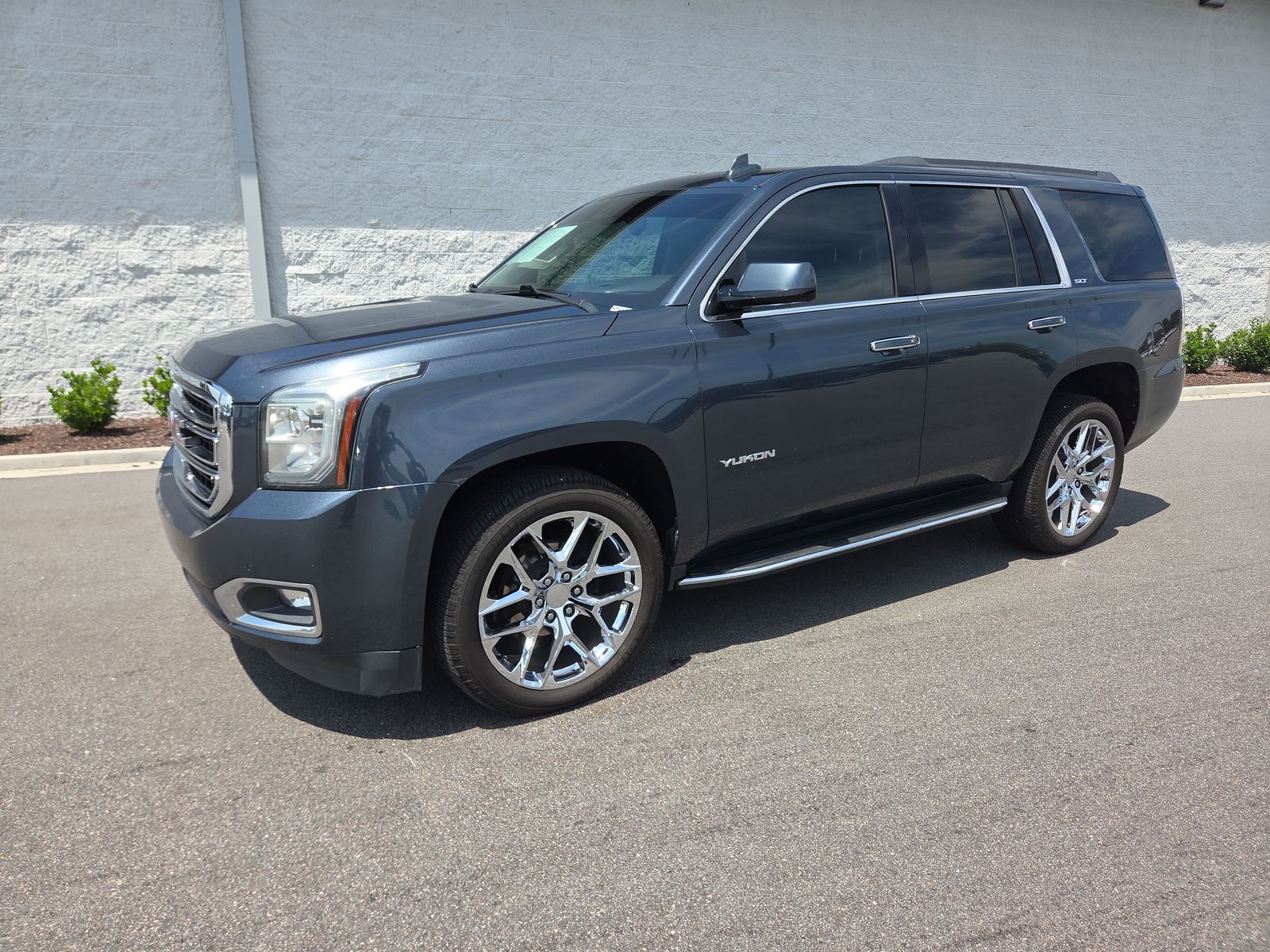  2020 GMC Yukon SLT 4WD   