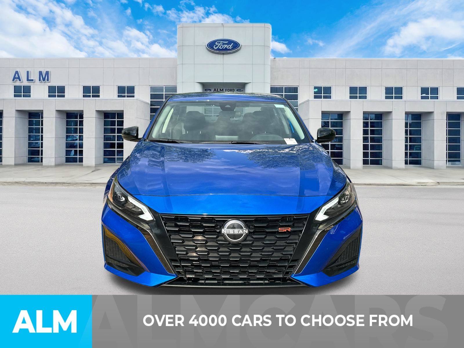 Used 2025 Blue Nissan 2.5 SR image 2