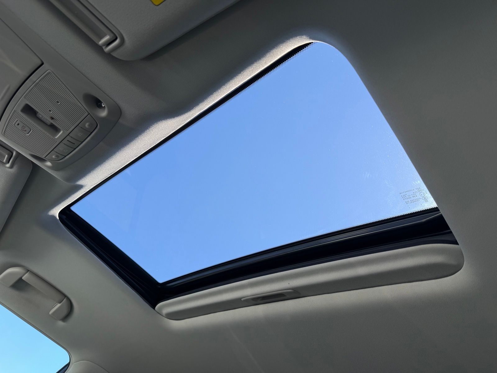 2020 Nissan Armada image 28