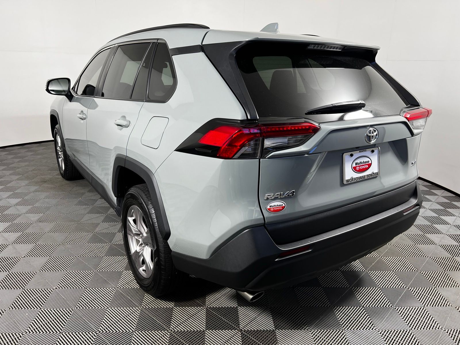 Thumbnail: 2022 Toyota RAV4 - 7
