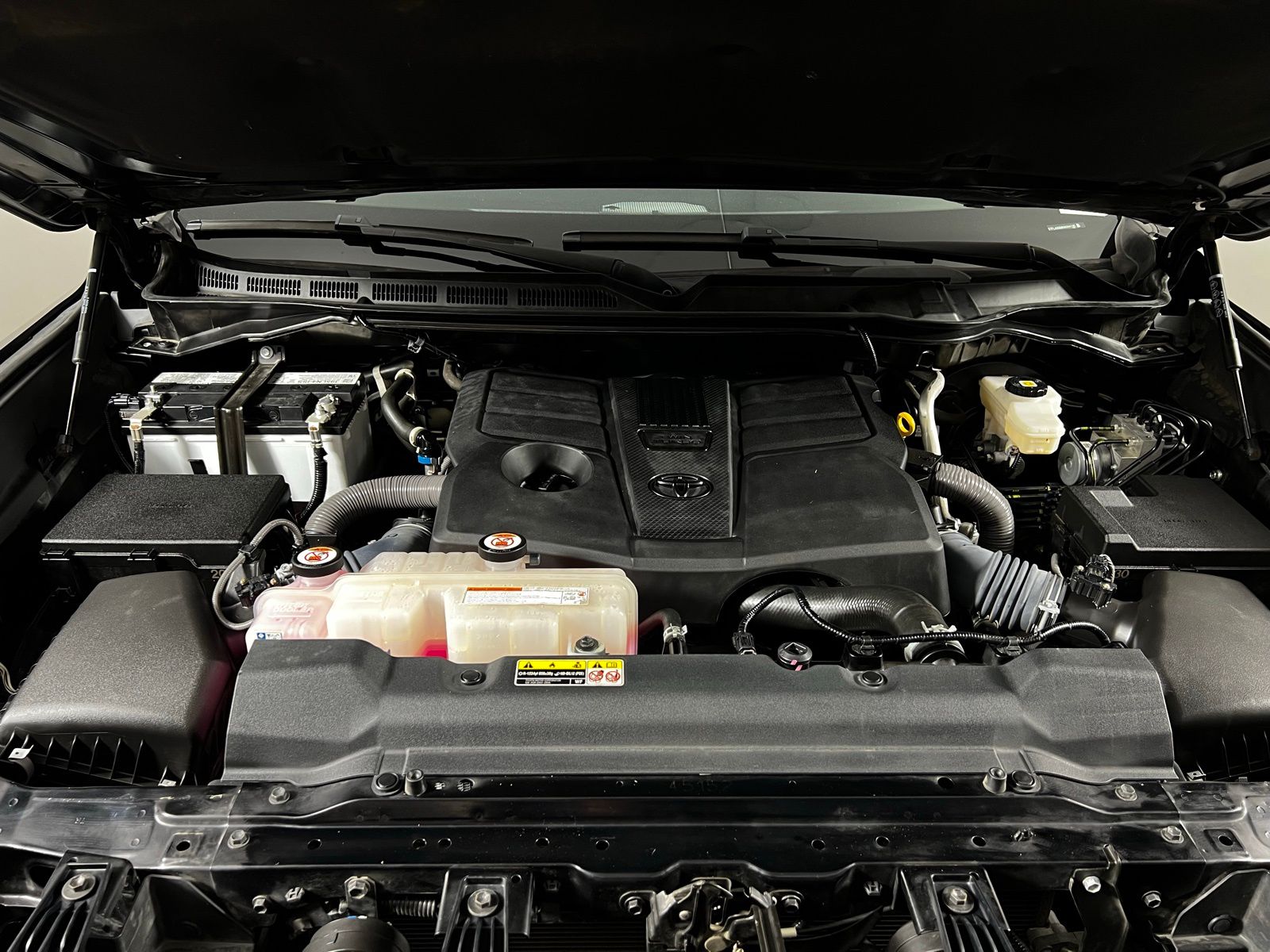 Thumbnail: 2022 Toyota Tundra - 9