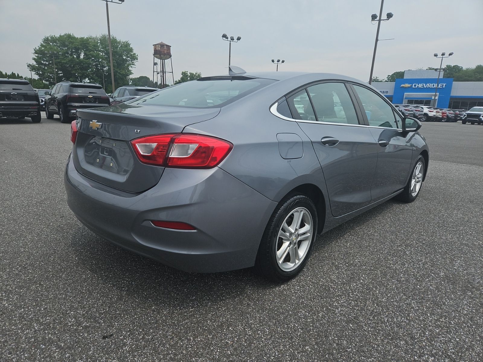 View vehicle photo 6