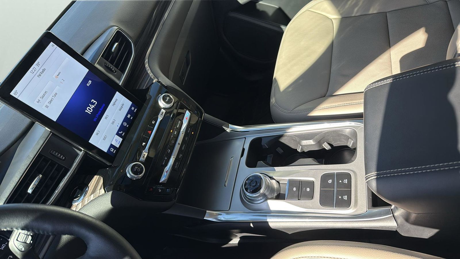 Used Car 2022 Ford Explorer  Limited For Sale Under $35,000 In Austin, Texas