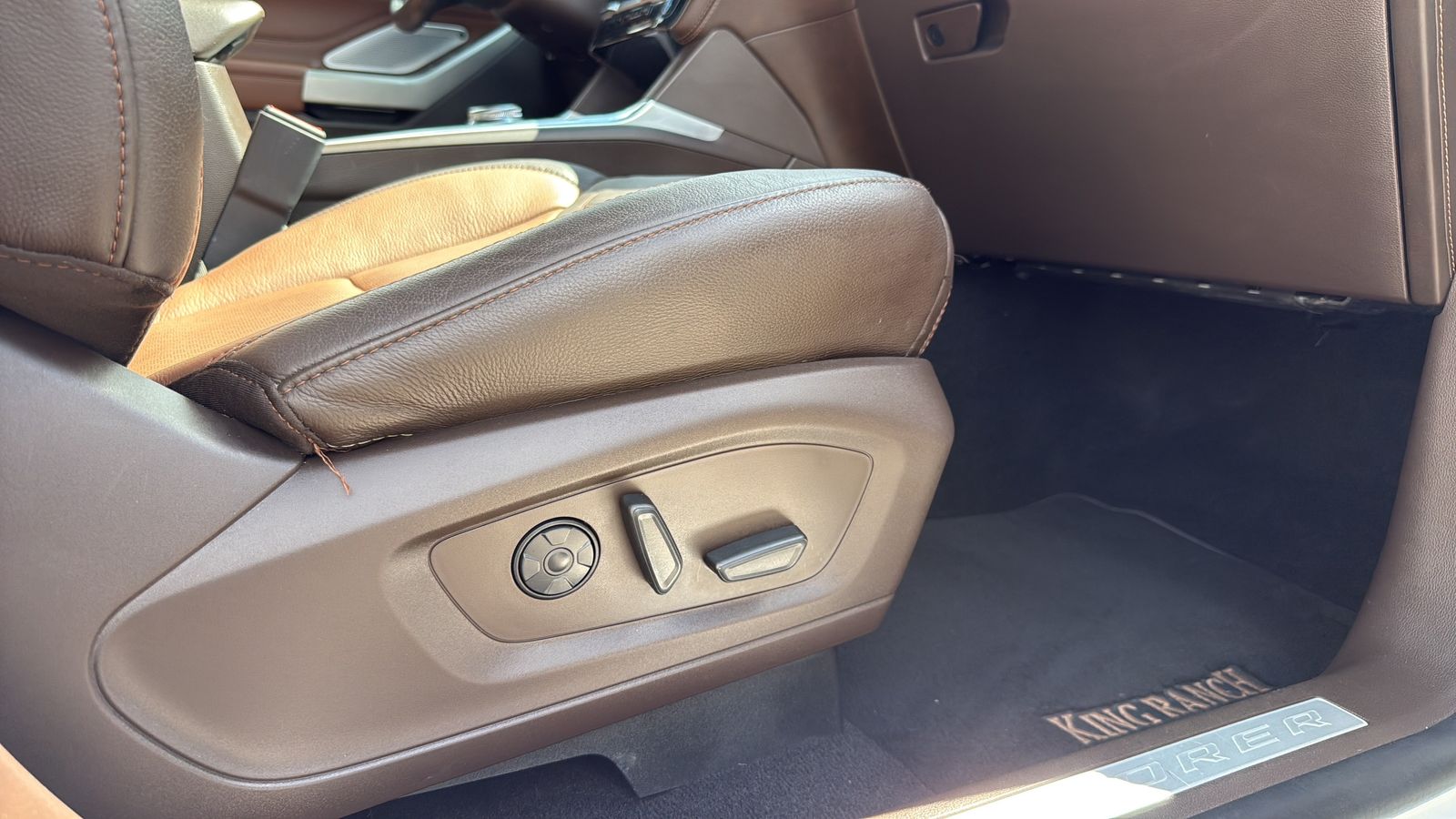 Used Car 2021 Ford Explorer  King Ranch For Sale Under $35,000 In Austin, Texas