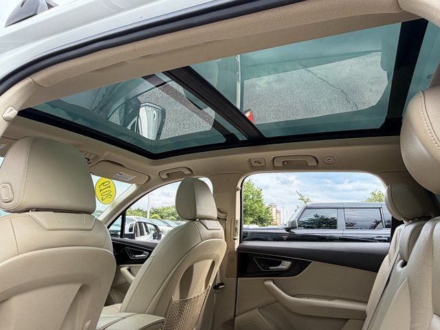 Used 2019 Carrara White Audi 55 Premium image 11