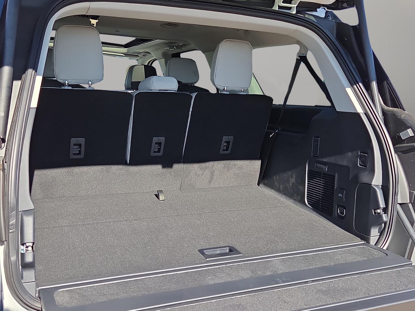 New White Metallic 2026 Lincoln Navigator L Reserve for Sale in