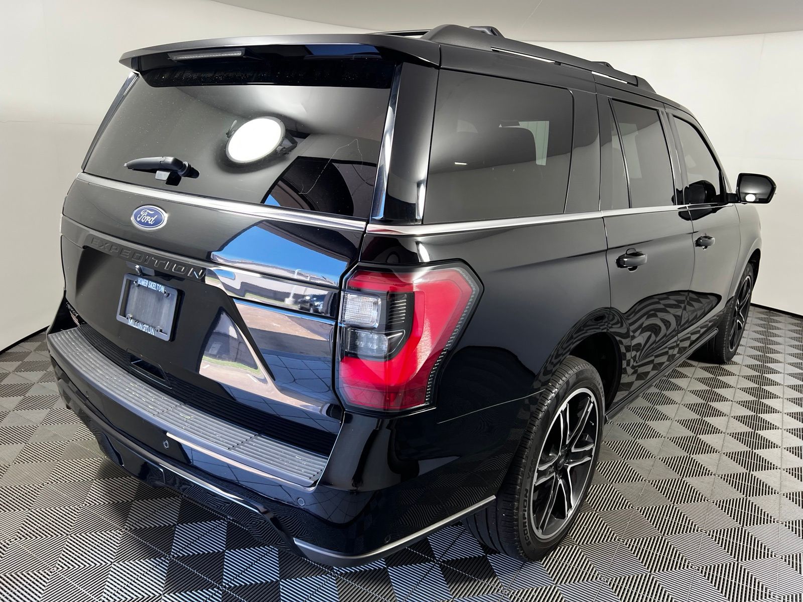 Thumbnail: 2021 Ford Expedition - 5