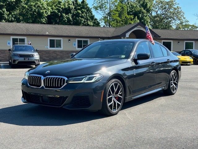 2022 BMW 5 Series 540i xDrive Sedan's photo