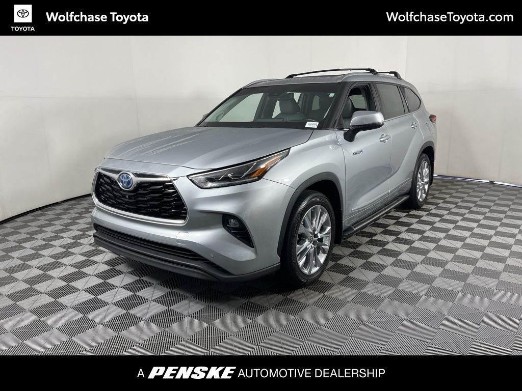 Thumbnail: 2021 Toyota Highlander - 1
