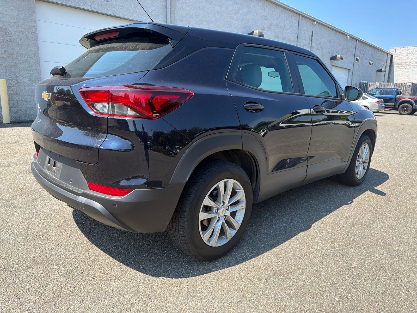 Used 2021 Blue Chevrolet LS image 6