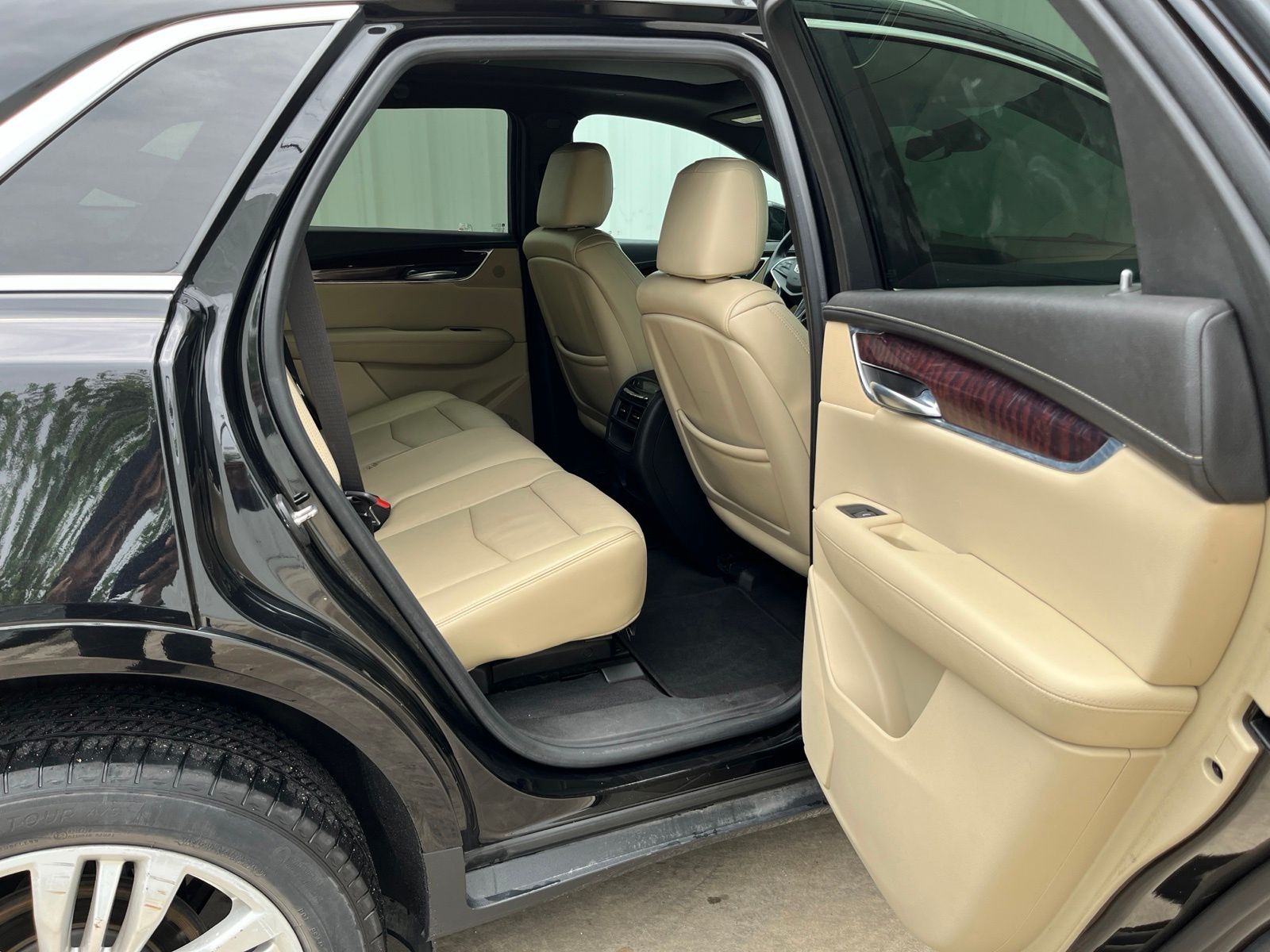Used Car 2017 Cadillac Xt5  Premium Luxury For Sale Under $15,000 In Austin, Texas