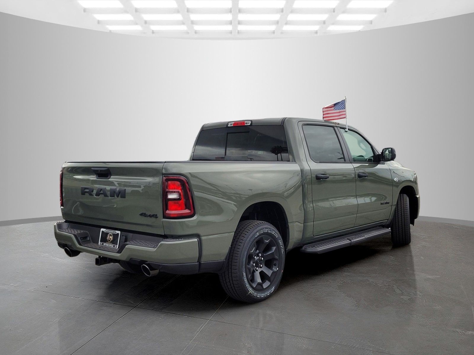 View vehicle photo 5