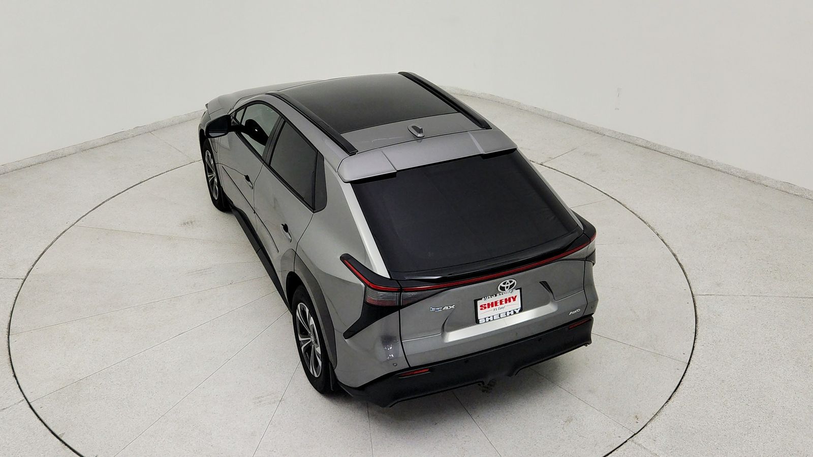 Used 2023  Toyota XLE image 18