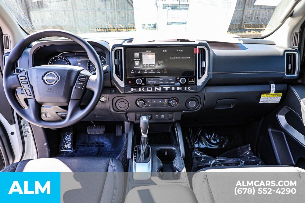 2025 Nissan Frontier SV photo 27