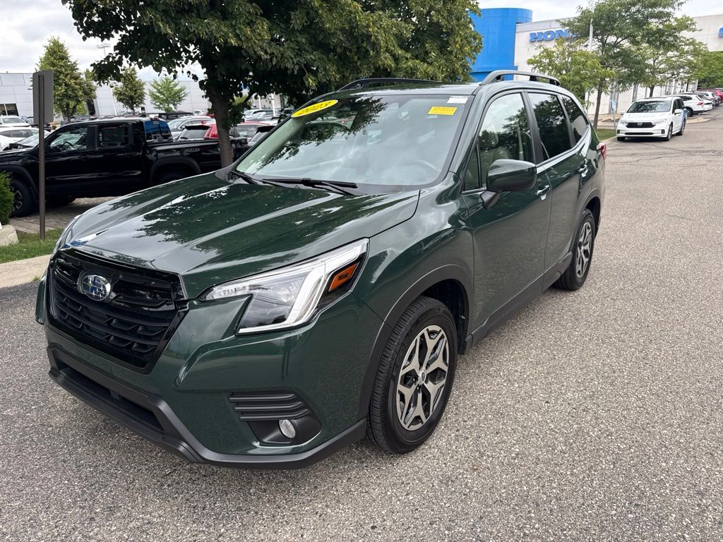 2023 Subaru Forester Premium Crossover AWD