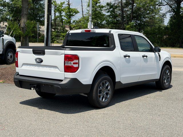 New 2025 White Ford XLT image 6