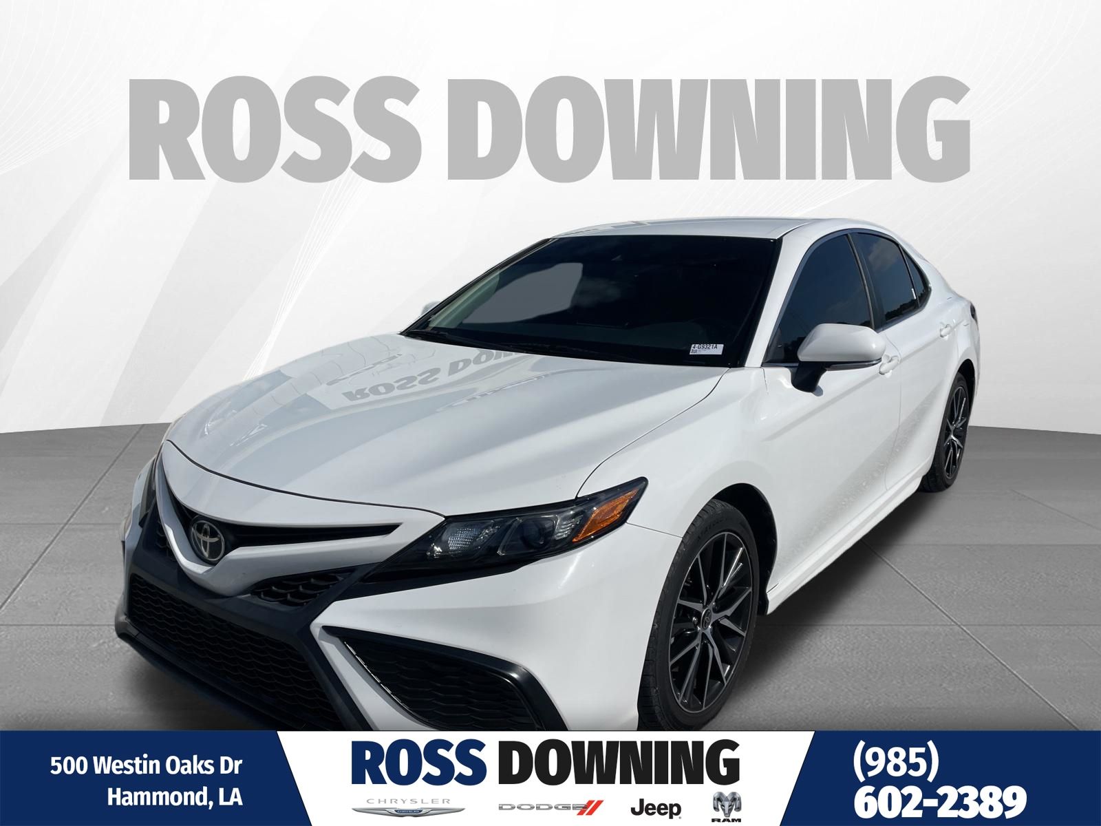 White 2022 Toyota Camry SE FWD Sedan Front-Wheel Drive 8-Speed Automatic