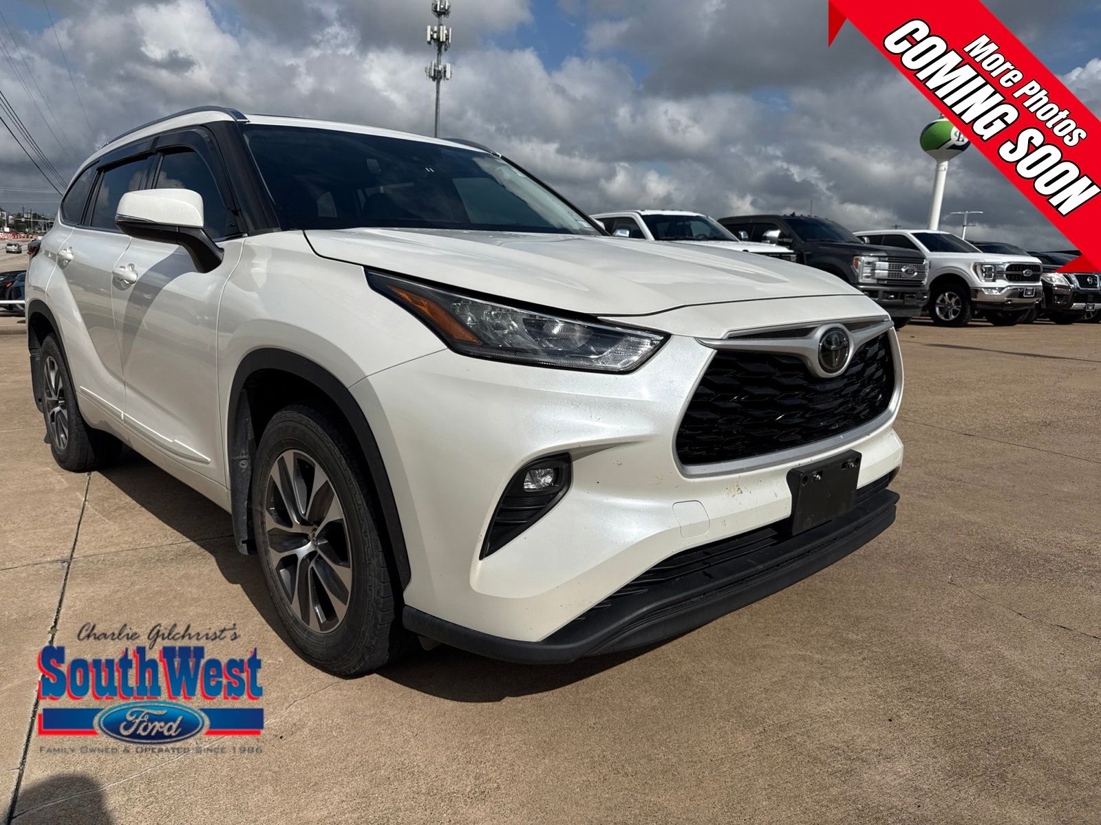 White (Blizzard Pearl) 2020 Toyota Highlander SUV / Crossover All-Wheel Drive 8-Speed Automatic