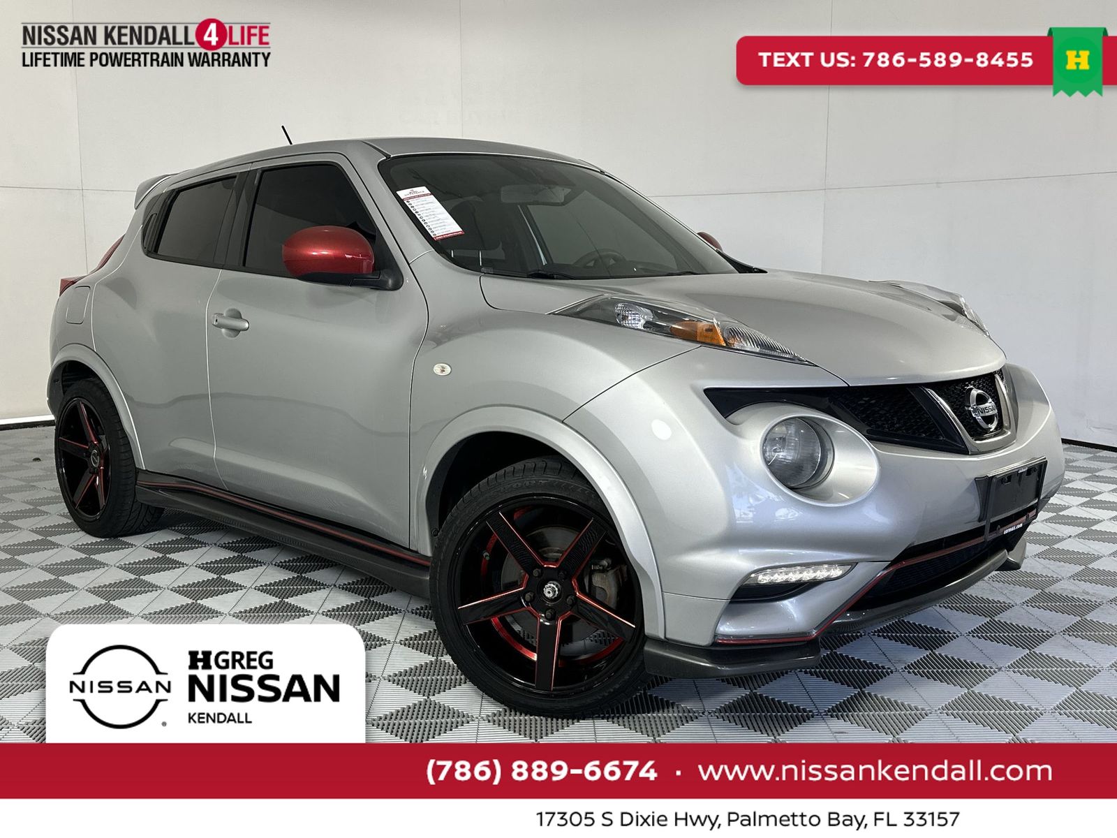 Brilliant Silver 2014 Nissan Juke NISMO SUV / Crossover Front-Wheel Drive 6-Speed Manual