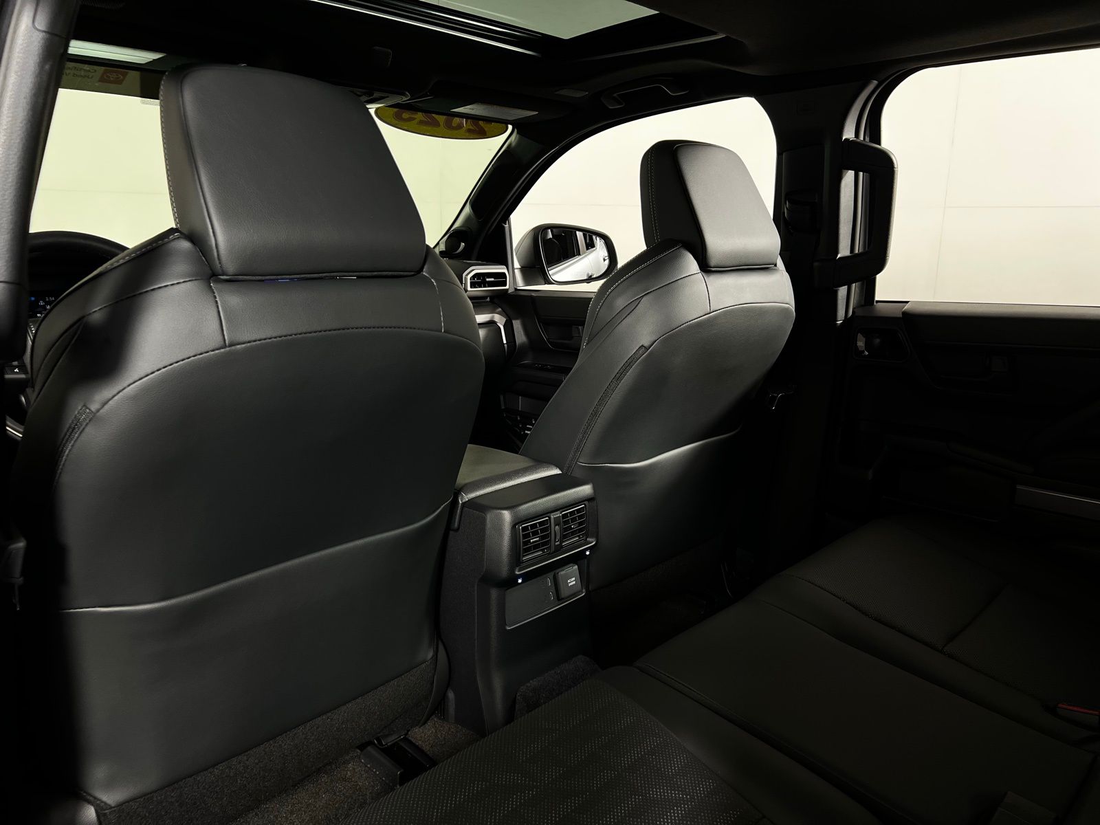 Thumbnail: 2025 Toyota 4Runner - 26