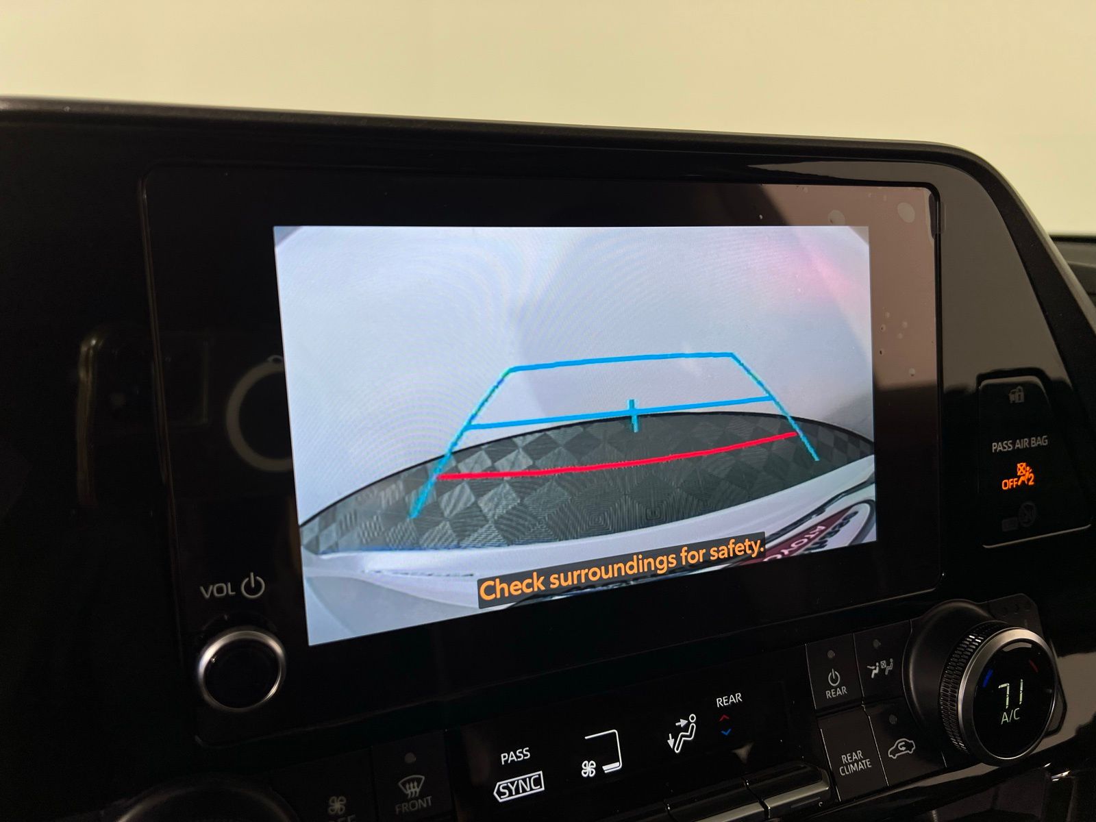 2025 Toyota Highlander XLE 15