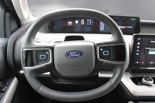 Used 2025 Silver Ford Active image 3