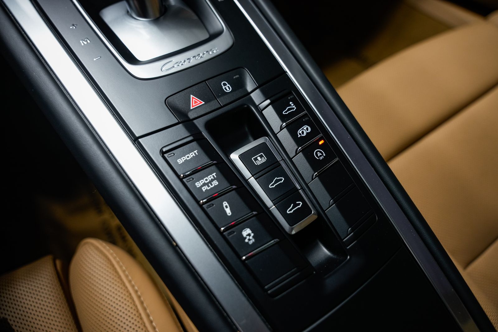 2015 Porsche 911 Carrera 4S — photo 16