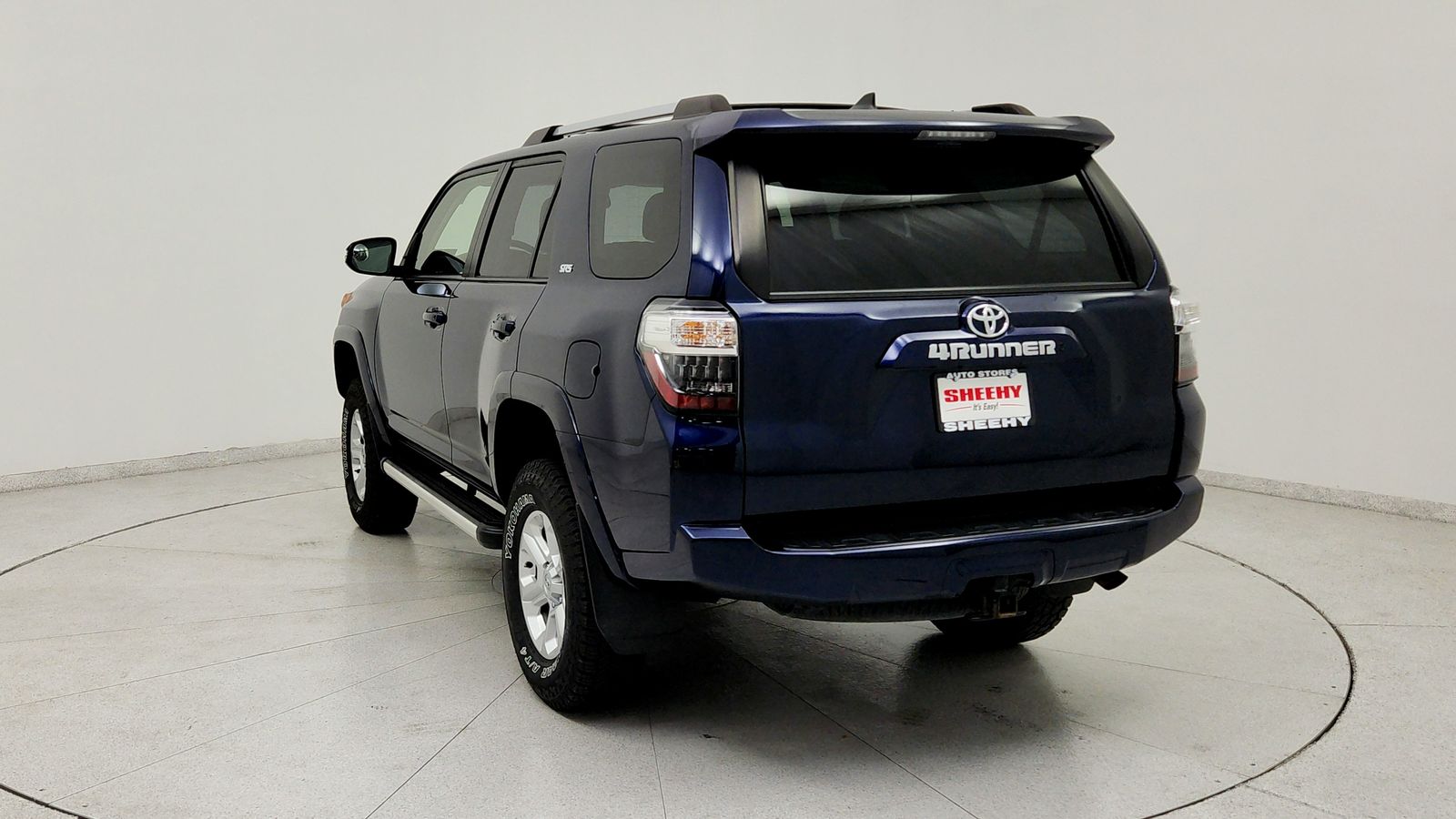 Used 2023 Blue Toyota SR5 Premium image 5