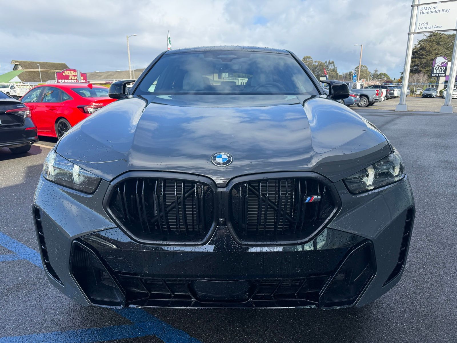 View vehicle photo 2