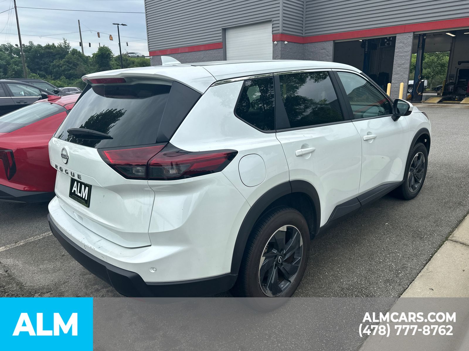 Used 2025 White Nissan SV image 7