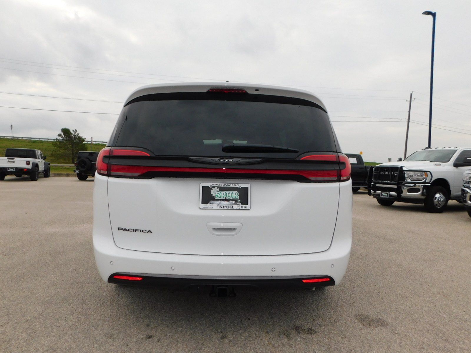 2024 Chrysler Pacifica Touring L 29