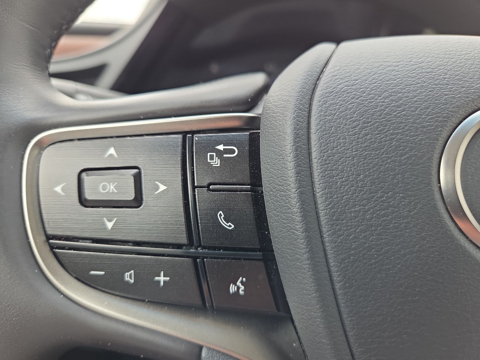 used 2025 Lexus ES car, priced at $47,950