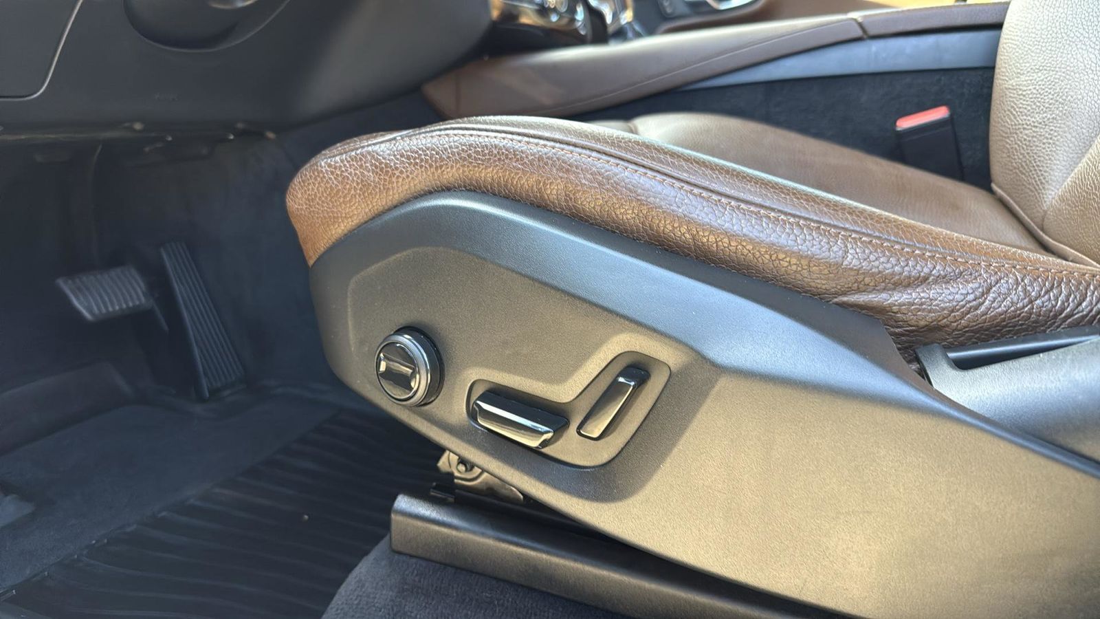 Used Car 2019 Volvo Xc90  T6 Momentum For Sale Under $20,000 In Austin, Texas