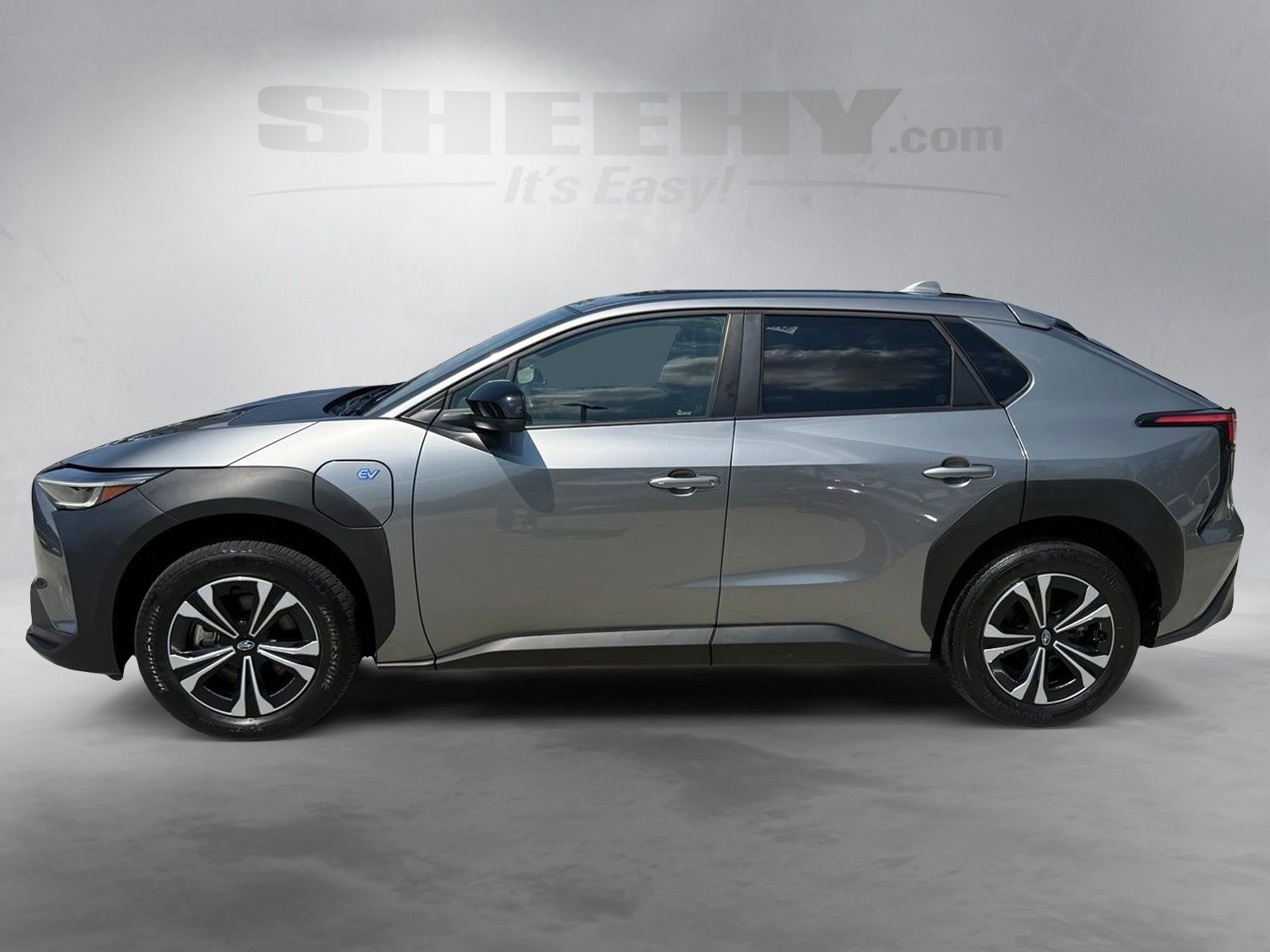 Used 2023 Black Subaru Premium image 15