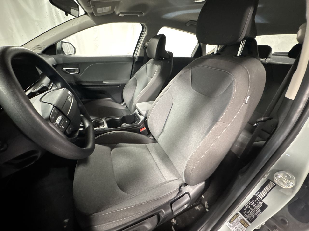 2025 Kia K4 LXS photo 12