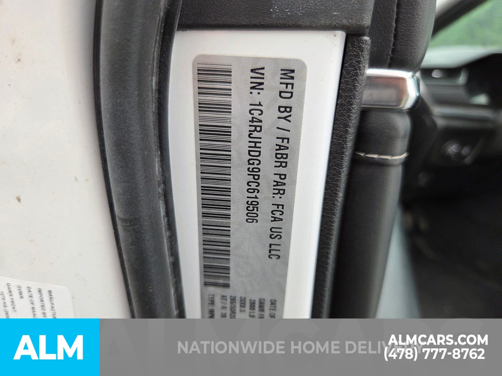 Used 2023 White/off-white Jeep Overland image 6