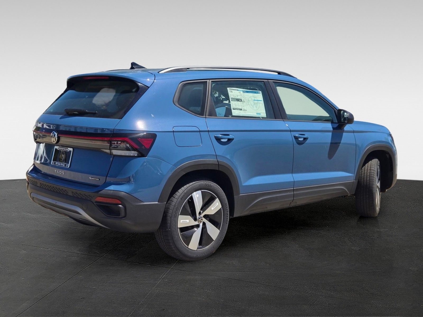 View vehicle photo 4