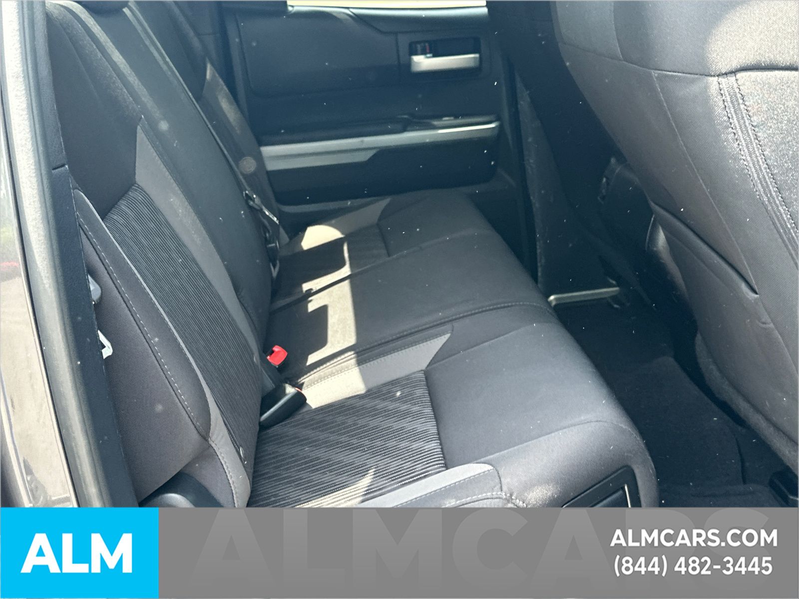 Used 2015 Gray Toyota SR5 image 17